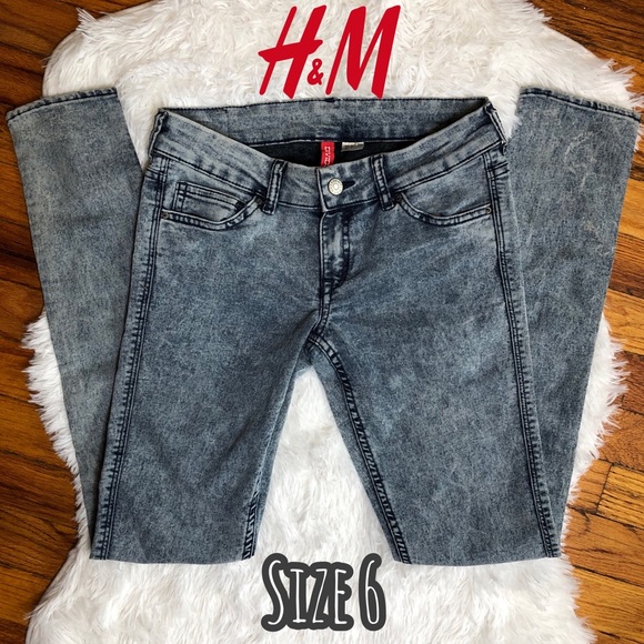 H&M Denim - H&M Divided Skinny Blue Jeans